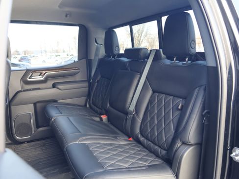 Used 2024 GMC Sierra 1500 Elevation w/ Preferred Package image 36