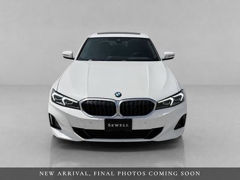 Used 2023 BMW 330i Sedan w/ Convenience Package RWD image 2
