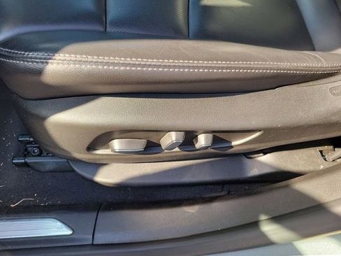 Used 2023 Cadillac XT5 Premium Luxury image 14