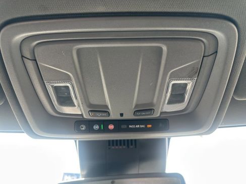 Used 2025 GMC Sierra 1500 SLT image 21