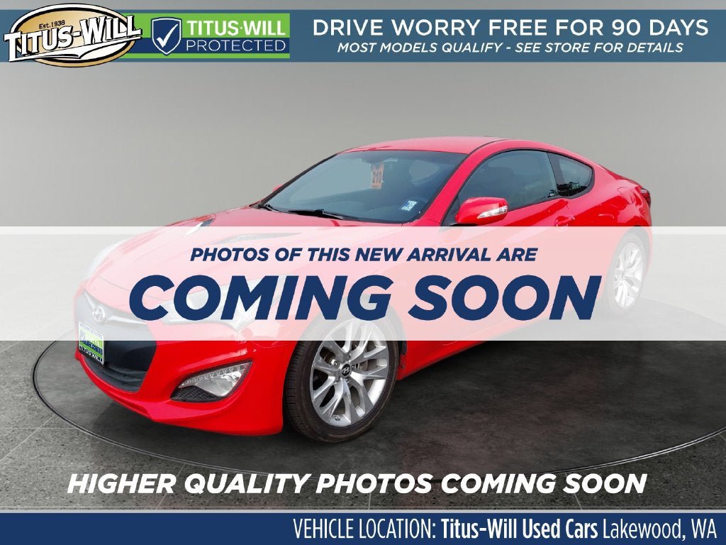 Used 2016 Hyundai Genesis 3.8 RWD image 2