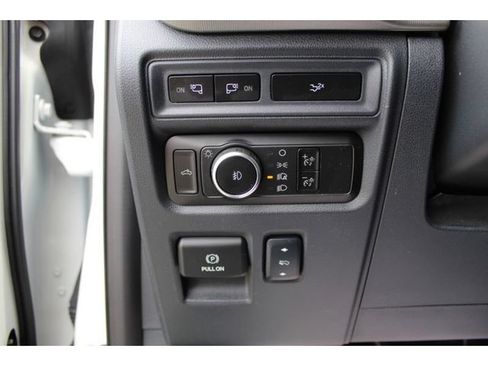 Used 2024 Ford F150 Lariat w/ FX4 Off-Road Package AWD/4WD image 24