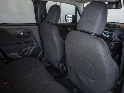 Used 2021 Jeep Renegade Latitude w/ Convenience Group image 43