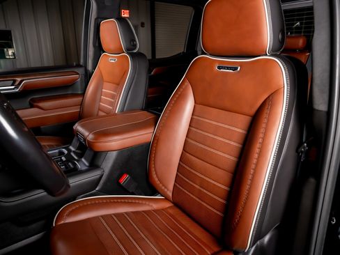 Used 2023 GMC Sierra 1500 Denali Ultimate image 4