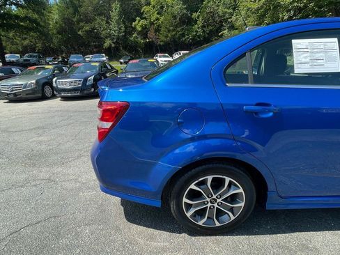 Used 2019 Chevrolet Sonic LT w/ RS Package FWD image 9