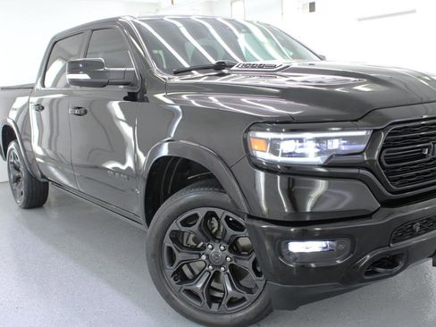 Used 2020 RAM 1500 Limited w/ Black Appearance Package image 14