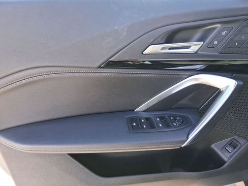 Used 2023 BMW X1 xDrive28i image 11