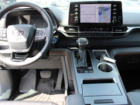 Certified 2023 Toyota Sienna XSE w/ XSE Plus Package AWD/4WD image 9