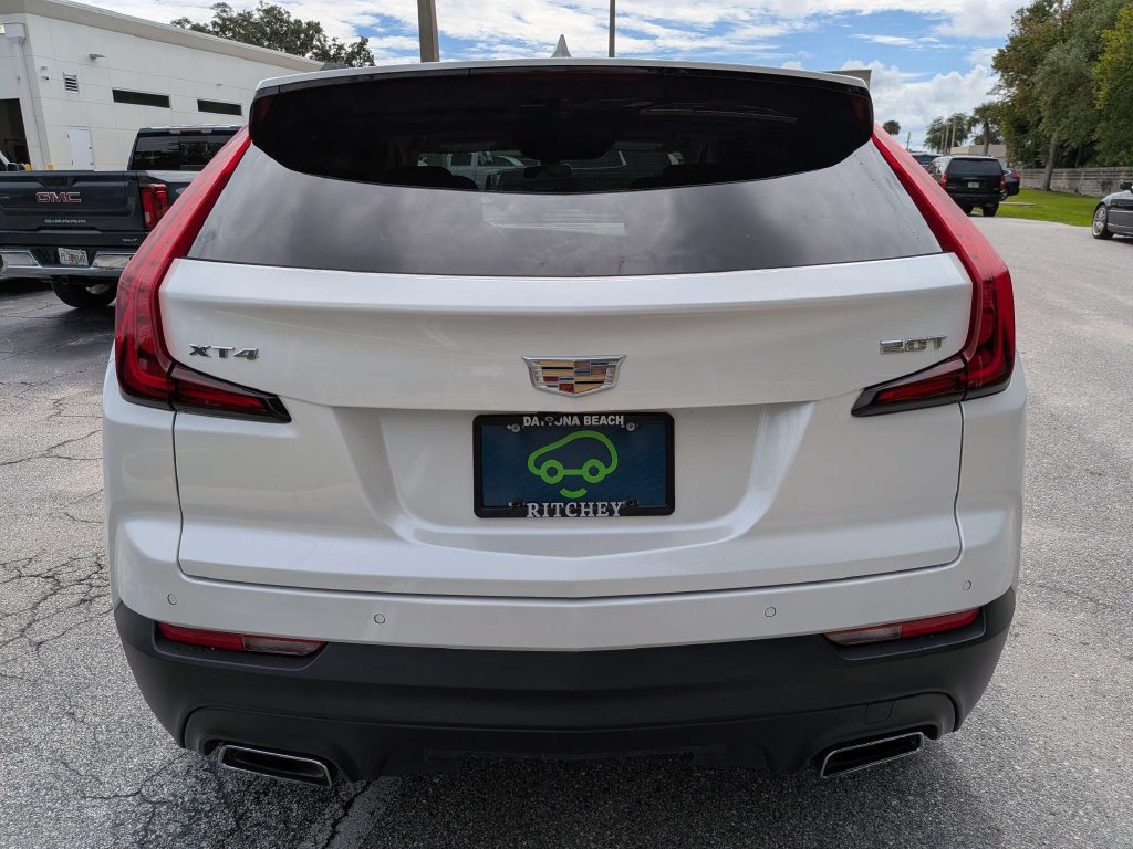 Certified 2019 Cadillac XT4 Luxury FWD image 5