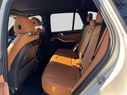 Certified 2023 BMW X5 xDrive40i w/ Parking Assistance Package image 11