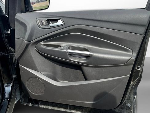 Used 2018 Ford Escape SE w/ SE Sync 3 Package FWD image 26
