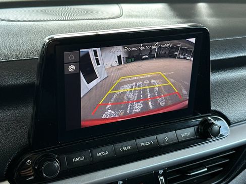 Used 2023 Kia Forte LXS w/ LXS Technology Package FWD image 16