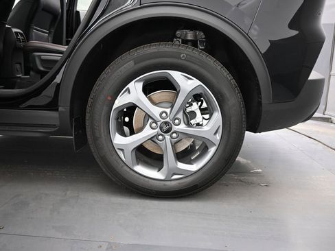 New 2025 Ford Escape ST-Line w/ Tech Pack #1 image 19