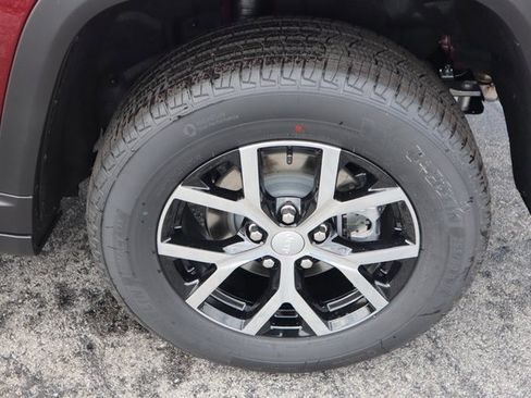 New 2025 Jeep Grand Cherokee Limited image 27