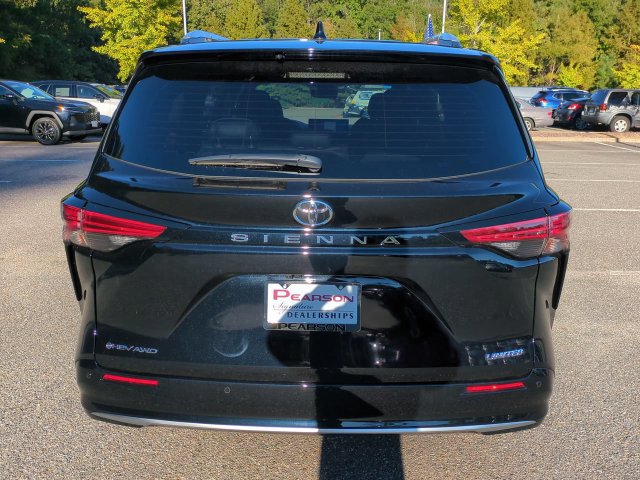 New 2026 Toyota Sienna Limited AWD/4WD image 5
