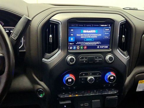 Used 2020 GMC Sierra 1500 Denali w/ Technology Package AWD/4WD image 17