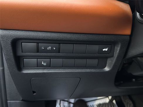 Used 2022 Mitsubishi Outlander SEL AWD/4WD image 16