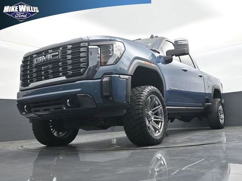 Used 2024 GMC Sierra 2500 Denali Ultimate image 19