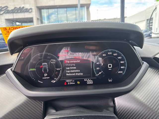 Used 2023 Audi e-tron GT Prestige AWD/4WD image 8