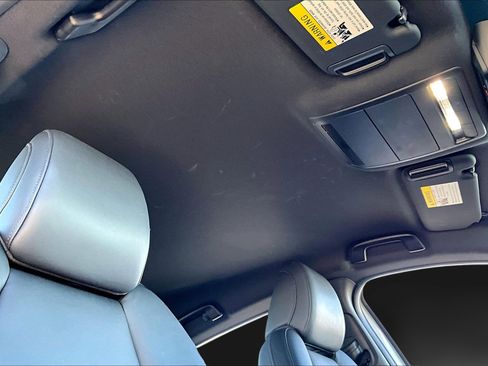 Used 2025 MAZDA MAZDA3 s Sport image 27