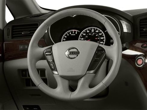 Used 2014 Nissan Quest SV FWD image 4