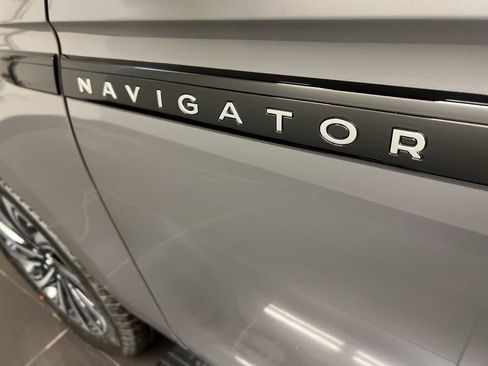 New 2026 Lincoln Navigator Black Label AWD/4WD image 38