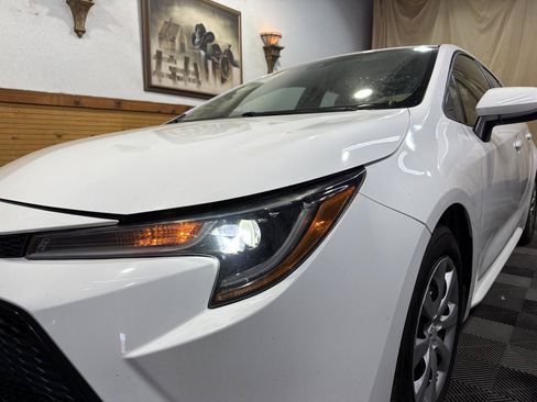 Used 2022 Toyota Corolla LE FWD image 8