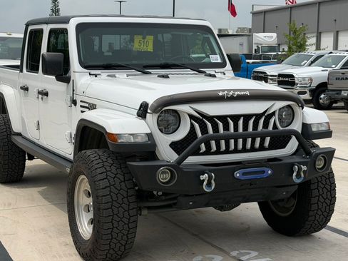 Used 2021 Jeep Gladiator Sport w/ Quick Order Package 24Q 80Th AWD/4WD image 3