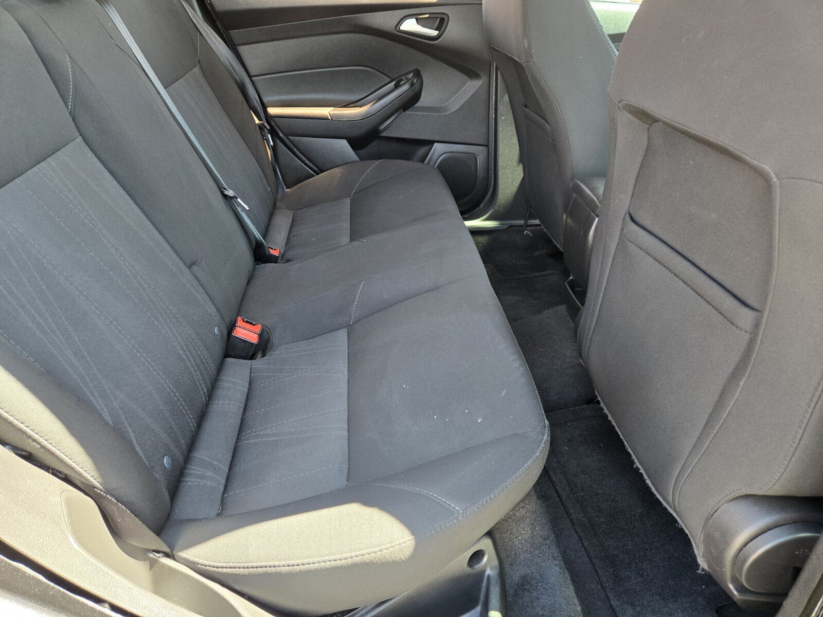 Used 2017 Ford Focus SE FWD image 11