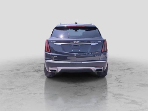 Used 2021 Cadillac XT5 Premium Luxury AWD/4WD image 7