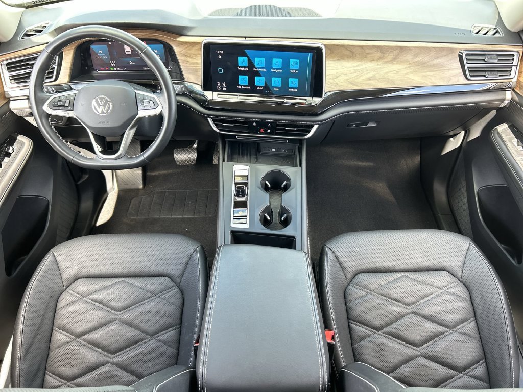 Used 2025 Volkswagen Atlas SE FWD image 19