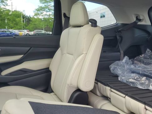 New 2026 Subaru Ascent Limited AWD/4WD image 30
