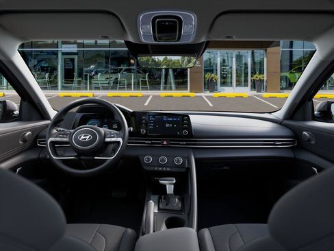 New 2026 Hyundai Elantra SE FWD image 14