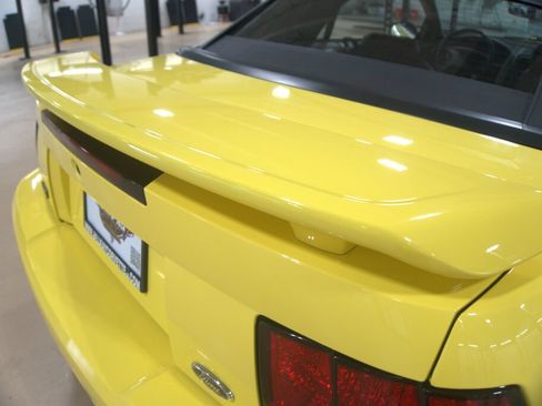 Used 2001 Ford Mustang GT RWD image 21