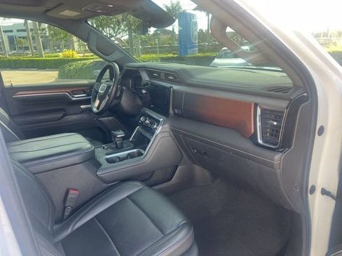 Used 2023 GMC Sierra 1500 Denali w/ Denali Reserve Package image 17