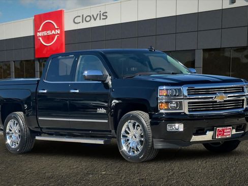 Used 2015 Chevrolet Silverado 1500 High Country w/ High Country Premium Package AWD/4WD image 10