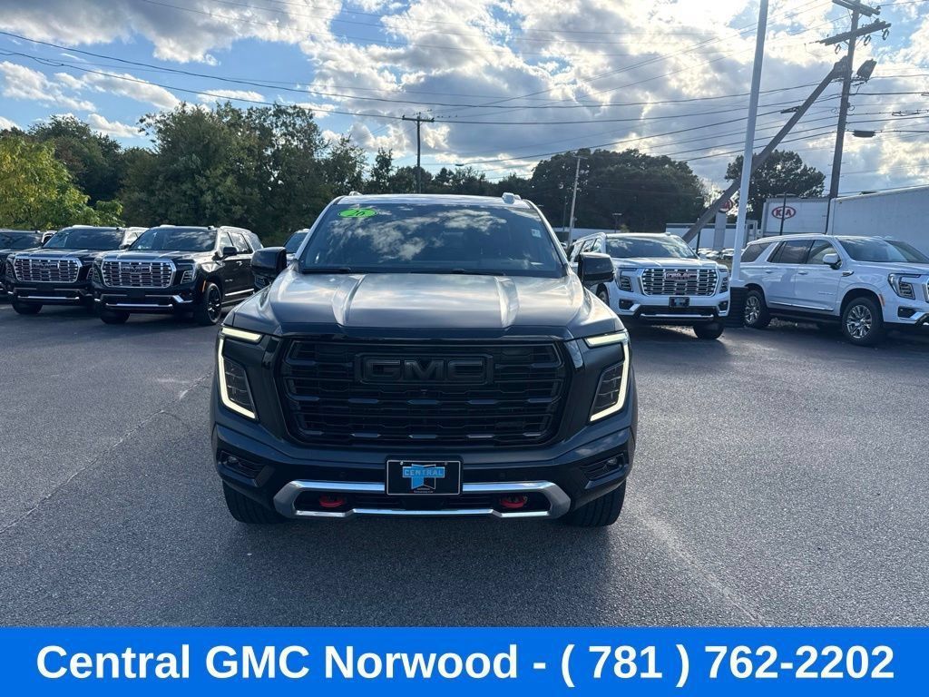 Used 2026 GMC Yukon AT4 AWD/4WD image 8