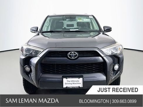 Used 2015 Toyota 4Runner SR5 Premium image 2