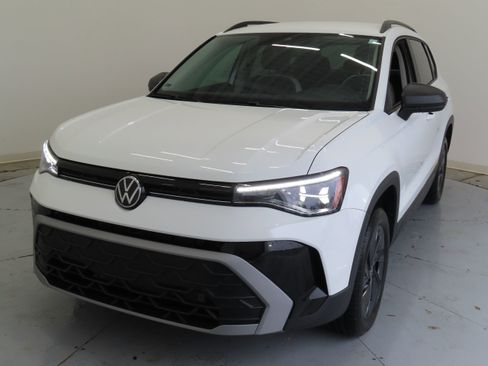 New 2026 Volkswagen Taos S FWD image 9