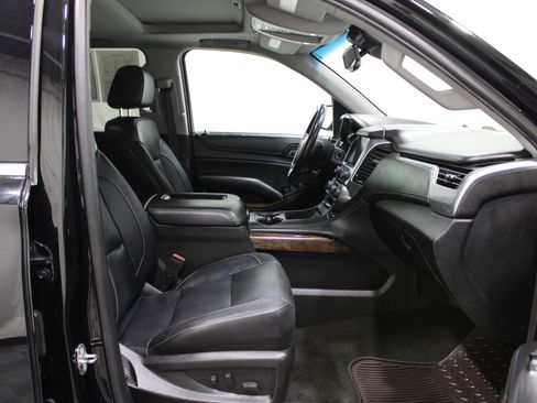 Used 2018 Chevrolet Tahoe LT image 31
