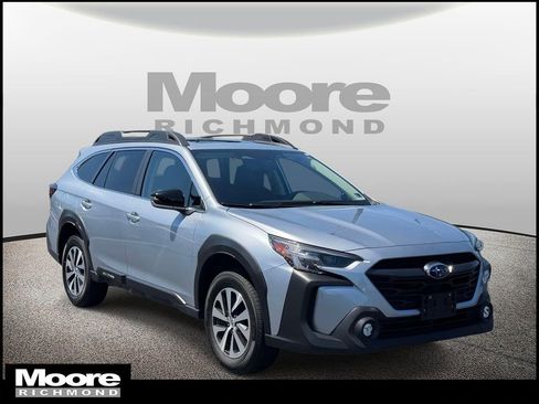 Certified 2023 Subaru Outback Premium AWD/4WD image 1
