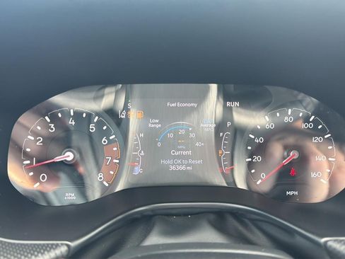Used 2025 Jeep Compass Trailhawk AWD/4WD image 18