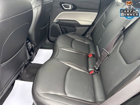 Certified 2022 Jeep Compass Limited image 29