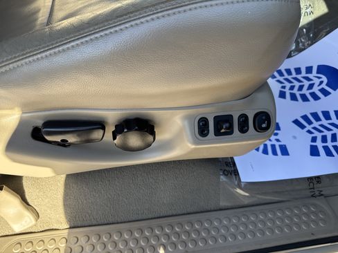 Used 2005 Ford Excursion Limited image 18