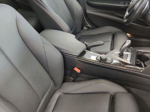 Used 2018 BMW 330e image 12