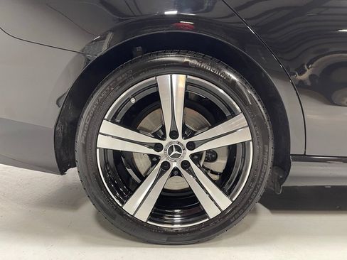 Used 2025 Mercedes-Benz C 300 4MATIC Sedan image 15