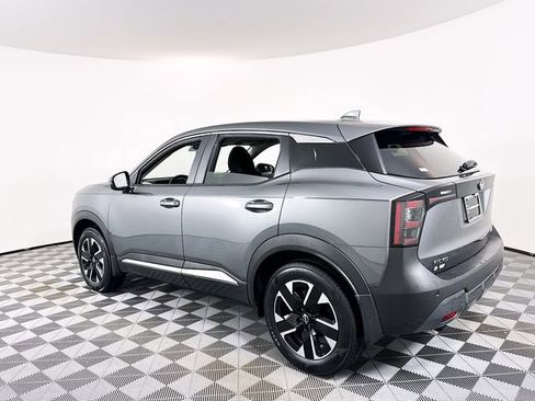 Certified 2025 Nissan Kicks SV image 21