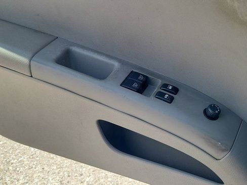 Used 2005 Nissan 350Z Touring RWD image 18