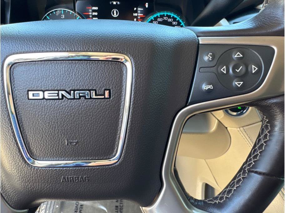 Used 2019 GMC Yukon Denali w/ Denali Ultimate Package RWD image 29
