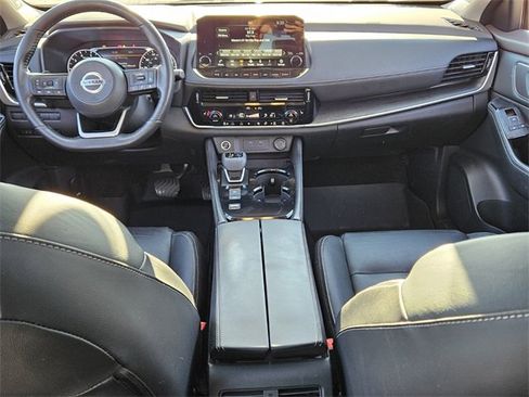 Used 2021 Nissan Rogue SL w/ Premium Package image 8